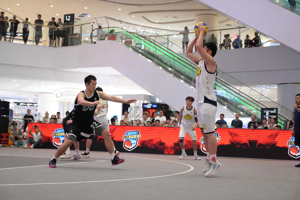 MK体育-篮球技术交流展开，球队实力逐步提升