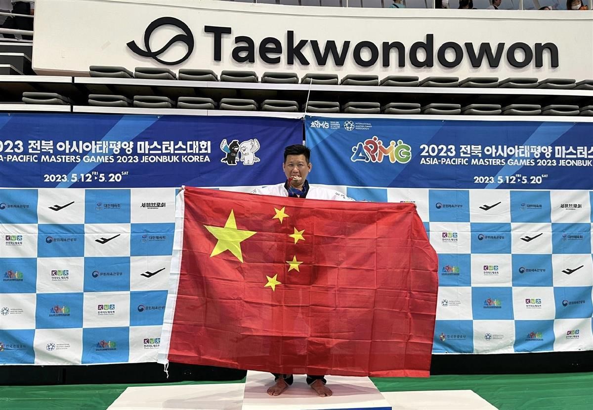 MK体育-精英选手一路过关斩将，夺得桂冠