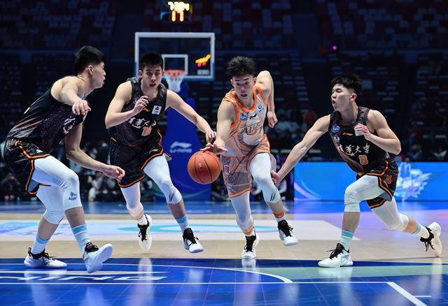 MK体育-篮球俱乐部引进年轻新秀，提升团队实力